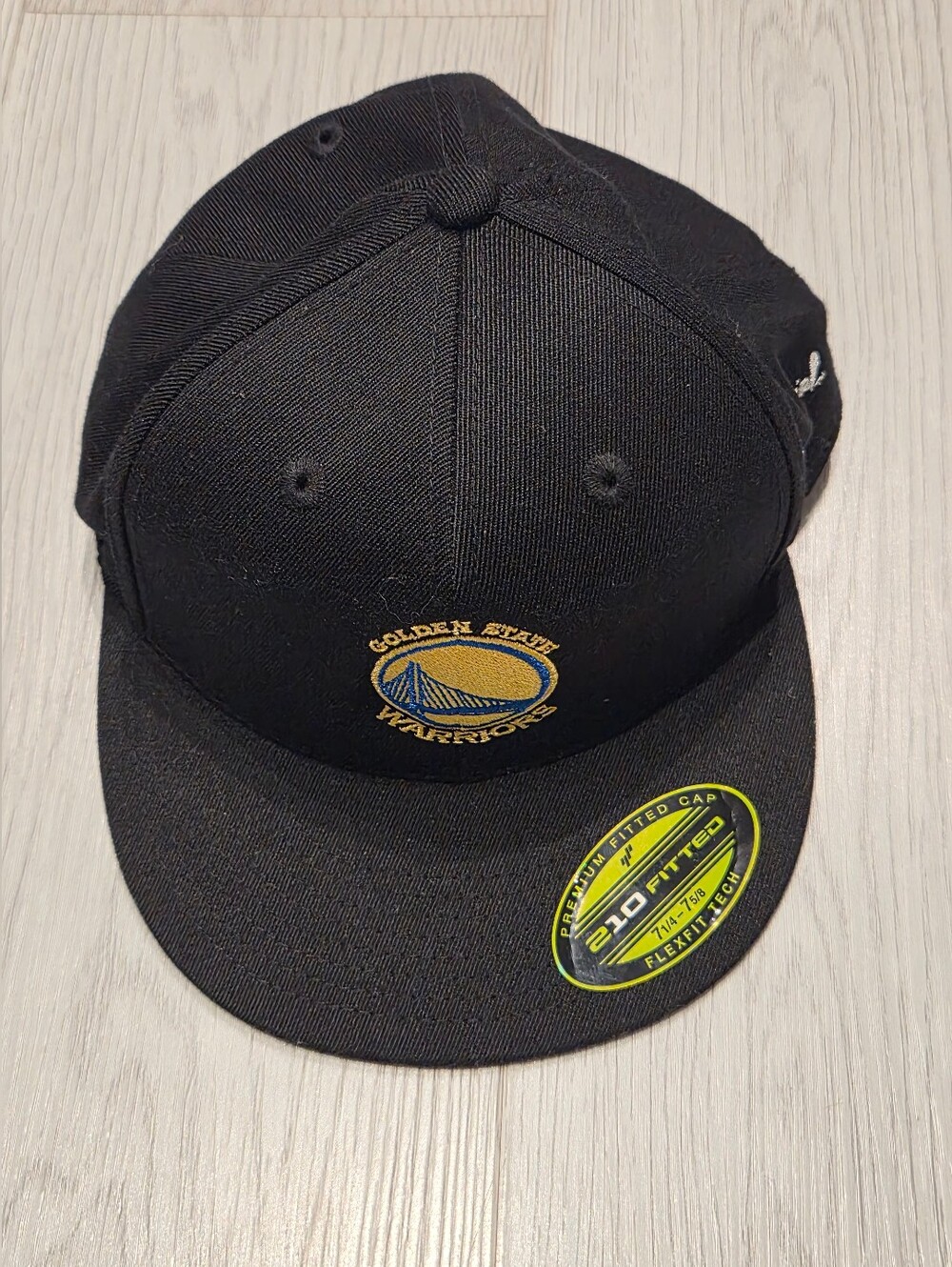Golden State Warriors Black Fitted Cap with Embroidered Logo